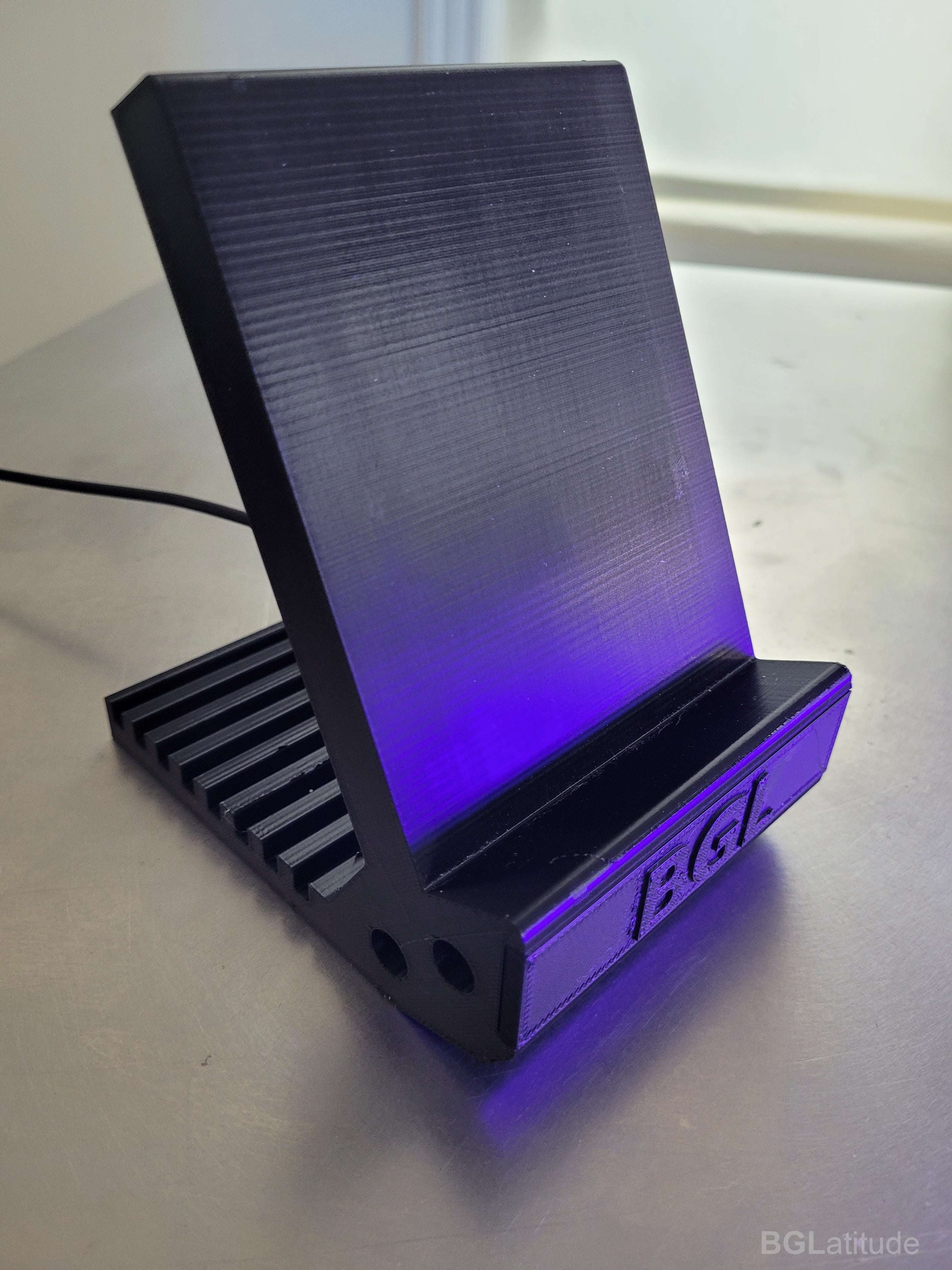 BGL cellphone wireless charger ( COMING SOON )